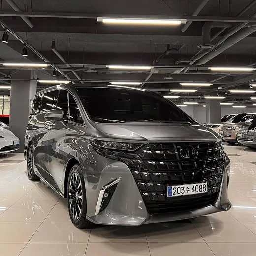 Toyota Alphard в Южной Корее для экспорта